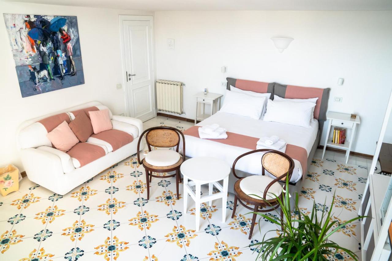 Le Stanze Di Sissi - Luxury Suites Naples Exterior photo